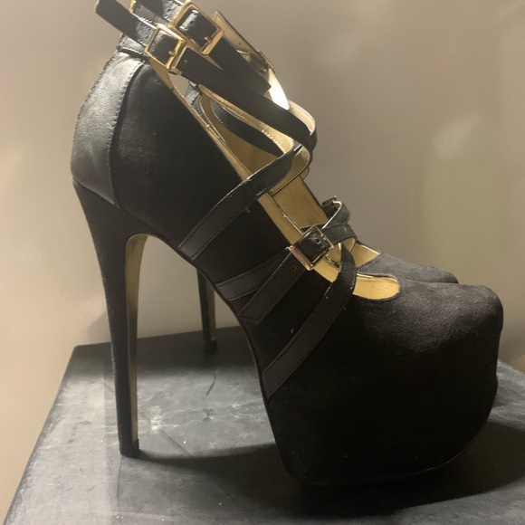 Black platform high heel - Picture 3 of 6